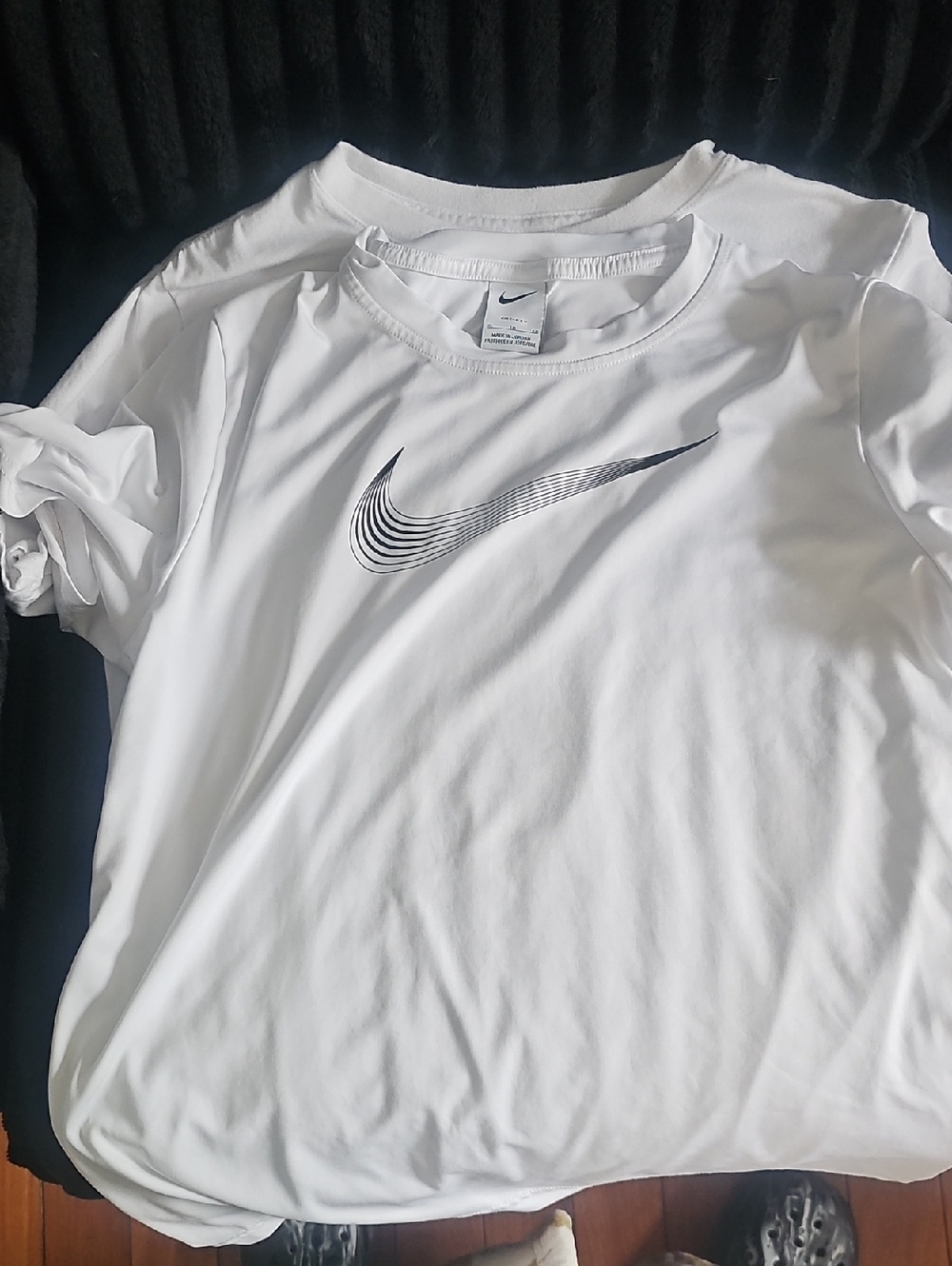 3 Nike Shirts & 1 Plain Gray